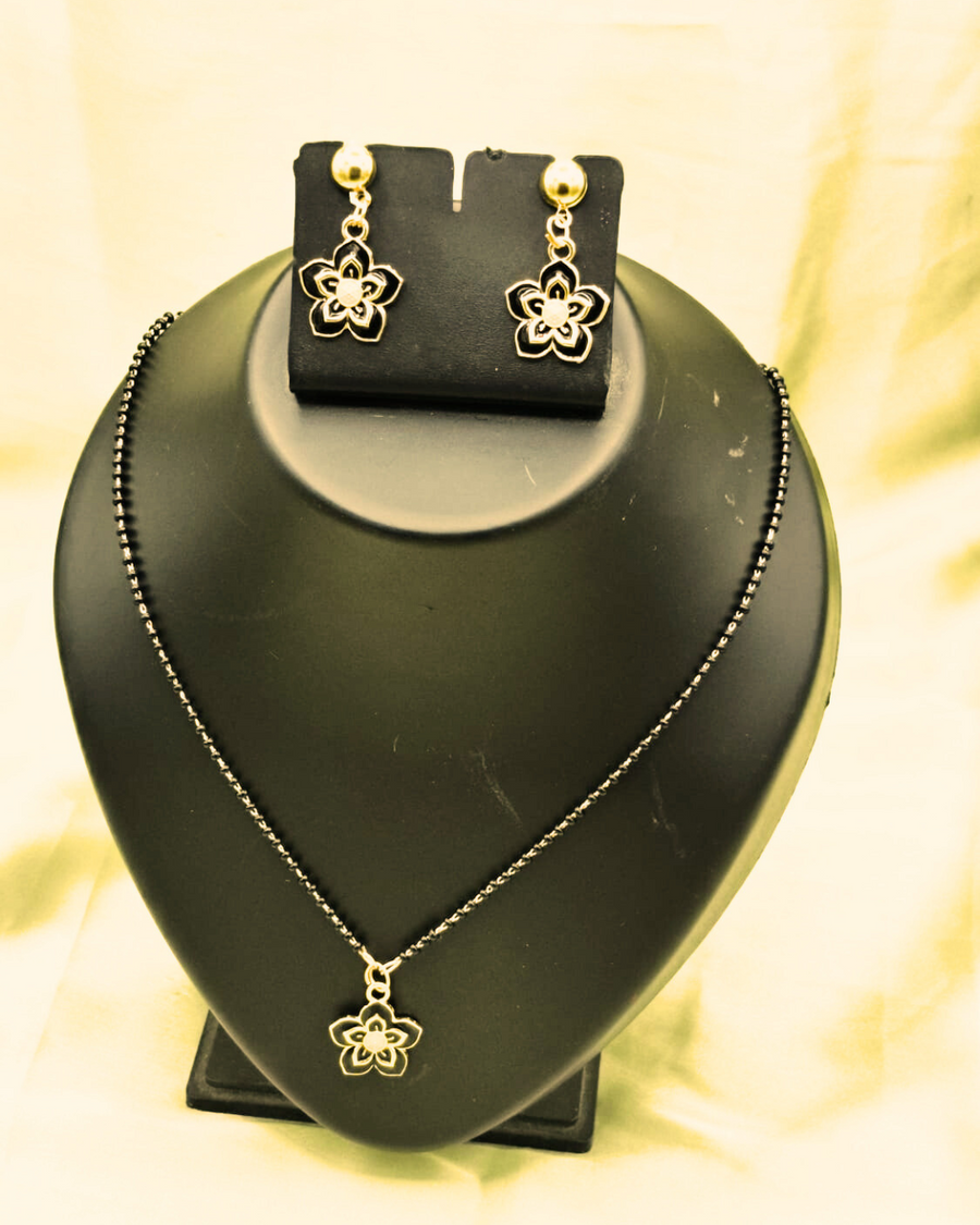 Flower shape mangalsutra